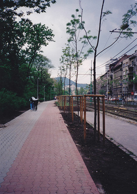 Budapest, II. kerület területén út- és járdaépítés