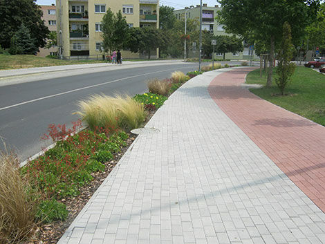 Százhalombatta út- és járdarekonstrukciós munkák 2011