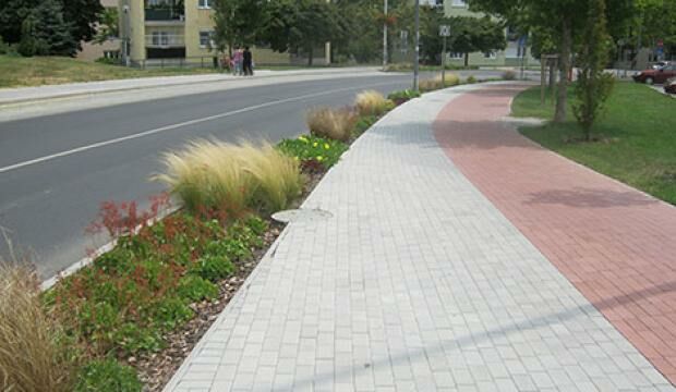 Százhalombatta út- és járdarekonstrukciós munkák 2011